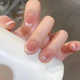 24Pcs French Short Square White Reusable False Nail Tips with Rhinestone Star Chain Nude Pink Acrylic Lovely Nails Fashion Set