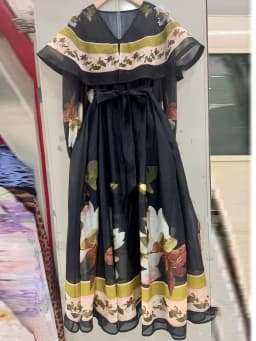 Retro 2025 Women's Autumn New V-Neck Cloak Lantern Long Sleeve Loose Print Dress With Waist-Tied And Big Swing Fluffy Dress