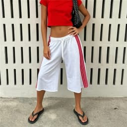 Women Side Stripes Raw Edge Wide Leg Capri Sweatpants Elastic Waist Loose Fit Baggy Cropped Casual Jogger Knee Length Trousers