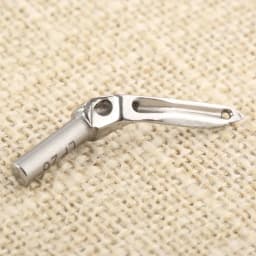 1Pc Steel Industrial Sewing Machine Looper -Lower Looper KL25 Upper Looper LP26 for Silver Arrow 737 747 Overlock Sewing Machine