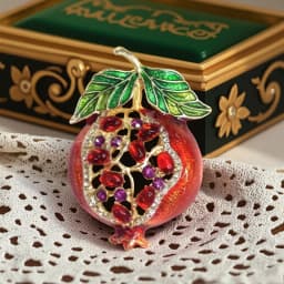 Baroque Luxury Beautiful Pomegranate Fruit Openwork Design Men's and Women's Brooch Pin,Jewelry and Accessories Party Gifts