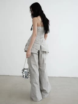[EAM] High Waist Gray Drawstring Ruffles Pleated Long Wide Leg Pants New Trousers Women Fashion Tide Spring Autumn 2026 1DH6257