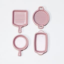 4Pcs 1/12 Dollhouse Miniature Accessories Mini Alloy Small Steak Dish Model Simulation Plate Toys for Doll House Decoration