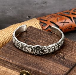 Stainless Steel Bangle for men Vintage Viking Rune Amulet Bracelet Jewelry Scandinavian Punk Hip Hop Wrist Gift for Girls