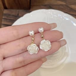 Trendy Temperament Long Pearls No Hole Clip Earrings Imitation Pearl Shell Tassel Long Clip on Earrings on Pierced Ears Women
