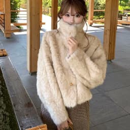 Korean Stand Collar Plush Jacket for Women Winter Thick Fluffy Cropped Faux Fur Coat Woman Loose Sweet Single Breasted Outerwear