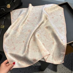 100% Silk Scarf Plum Blossom Pattern Square Scarves for Women Wrap Kerchief Mulberry Silk Bandana Fashion Luxury Headband Hijab