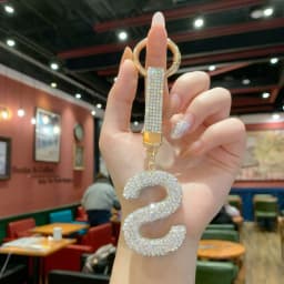 Full Rhinestone English Letter Keychain - Luxury Bag Charm & Car Key Ring, Elegant Small Gift