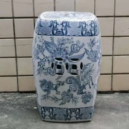 White Porcelain and Drawn Blue Shoe Hand Changing Stool Ceramic Drum Bathroom Neoclassical Imitation Sitting Stool Low Round