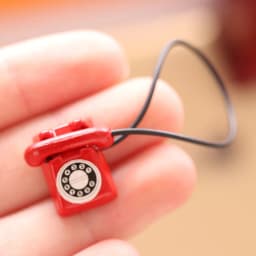 1:12 Dollhouse Miniature Vintage Phone Model Simulation Mini Retro Telephone Doll Furniture Decor Accessories For Kids Toys Gift