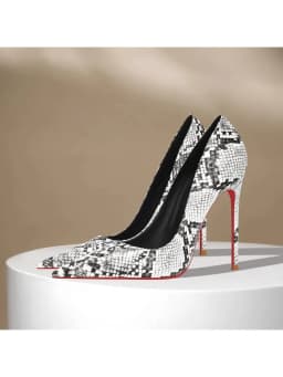 Summer Fashion New Snake Patterned High Heels for Women Slim Heels, Sexy, Shallow Mouth, Niche Temperament, Pointed Single Shoes