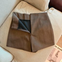 Solid Color 2026 Autumn and Winter New Minimalist High Waist Holiday Shorts Femininity Versatile Casual Fashion Short Pants