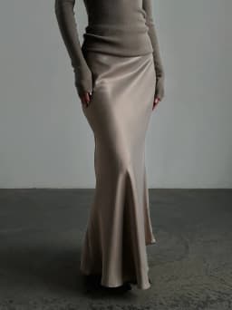 Elegant White Satin Long Skirt Women Solid High Waist Slim Fishtail Maxi Skirt 2026 New Casual Daily Commute Office Lady Skirts