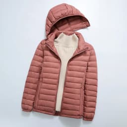 Schinteon Women Ultralight 90% White Duck Down Jacket with Removable Hood Autumn Winter Thin Outwear Portable Storage 2026 New
