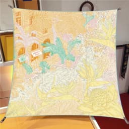 New Summer Air-conditioned Room Warm Square Scarf French Fashion Women's Shawl Gift Fashion Trend Headscarf