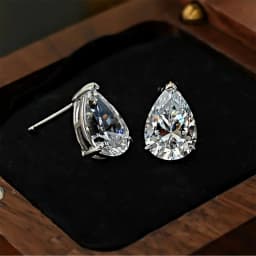 Exquisite 925 Sterling Silver Ice Flower Long Pillow-Shaped White Zircon Stud Earrings Simple Single Diamond Gold Earrings