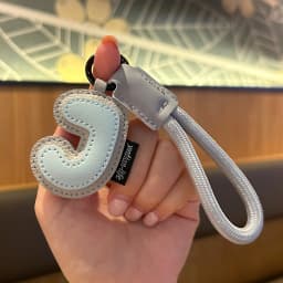 Mixed Color Pu Leather Letter Key Chains A-Z Initial Alphabet Pendant Wristband Key Ring Bag Tag Ornaments Christmas Party Gifts