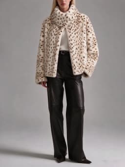IG Women Leopard Spotted Faux Fur Large Foldover Stand Collar Cropped Jacket, Long Sleeve Winter Warm Vintage Street Commuter Ou