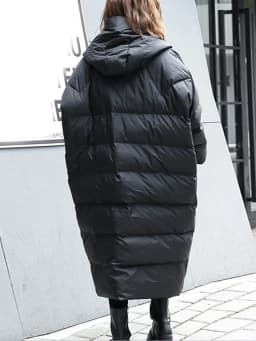 [EAM] New Winter Loose Parkas Hooded Long Sleeve Black Long Cotton-padded Warm Loose Big Size Jacket Women Fashion 2026 JD12101