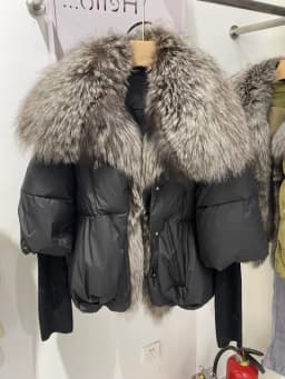 2026 Winter Real Fox Fur Collar White Duck Down Padded Down Jacket Regular Fashion Warm Big Fur Collar Women's Coat