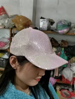 Rhinestone Baseball Cap Ladies Hip Hop Hat Sparkling Full of Diamonds Cool Fashion European and American Style Peaked Cap Ladies