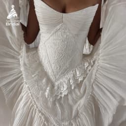 Aurora Customized Elegant Chiffon Pleated Wedding Dress Strapless Lace Bridal Gowns Women Sweep Train Modern Bride Dresses