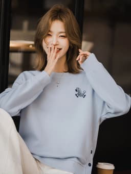 XIAOGULI Women Embroidery Cotton Blend Pullover Sweatshirt Relaxed Fit Soft Skin Friendly Versatile Fashion Tops 2026 Autumn New
