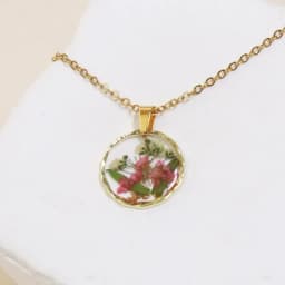 Pressed Flower Charm Necklace Handmaking Epoxy Resin Dried Flower Series Necklaces Natural Flowers Pendant Custom Chain Necklace