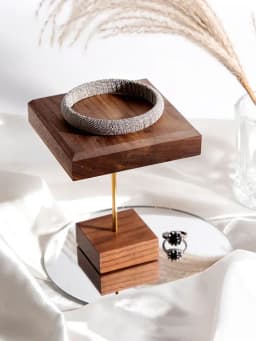 Solid Wood Walnut Jewelry Display Stand Mini Desktop Riser Bracelet Watch Display Plate Cosmetics Rack Holder Doll Organizer