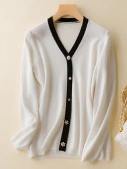 2022 New 100% pure wool sweater Women's autumn/winter Cashmere V-neck sweater pearl button cardigan
