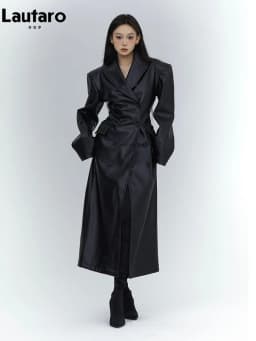 Lautaro Spring Autumn Long Black Fitted Soft Pu Leather Trench Coat for Women with Shoulder Pads Luxury Designer Clothing 2023