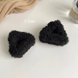2pcs Plush Cat Ears Hair Claw Women Side Clip Broken Hair Small Grab Clip Sweet Cute Princess Head Shark Clip Hairpin Headwear