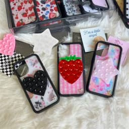Wildflower Love Sucker Sucking Disc Strawberry Phone Case For iPhone 18 17 16 15 14 13 Pro Max Star Suction Cup Stickers Cover