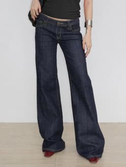 Women's Slim Fit Flared Jeans Y2K Vintage Low Rise Stretch Denim Pants with Embroidery Distressed Style for Everyday Outfits