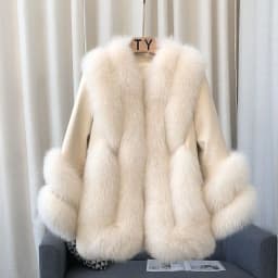 Whole Skin Fox Fur Grass Women's Mid length 2023 New Fur Integrated Sheep Skin White Duck Down Down Coat Winter