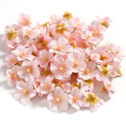 50Pcs 2.5cm Mini Daisy Artificial Flowers Silk Fake Flowers Heads for Home Wedding Decoration DIY Bride Wreath Decor Accessories