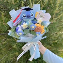 Genuine Stitch Plush Dolls Small Pendant With Artificial Flowers Handmade Bouquets Gifts For Valentine Graduation Christmas