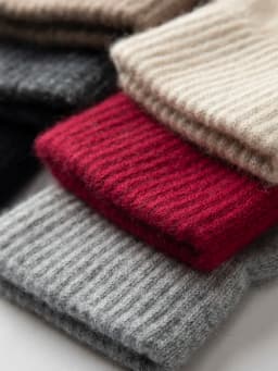 Men 100% Cashmere Knitted Gloves Touchscreen Autumn Winter Holiday Gloves Warm Wrist Length Classic Male Mittens