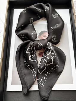 Luxury Print Imitation Silk Square Scarf Women Spring Neck Tie Shawl Wraps Female Hair Hand Wrist Headkerchief Hijab Bandana
