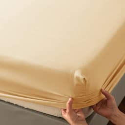 High Quality Fitted Sheet - Microfiber Soft Touch, Deep Pocket 25cm, Wrinkle Free Anti-Slip, Solid Color Twin/Full/Queen/King