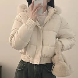 New Winter Warm Hooded Down Cotton Jacket Women Thickened Fleece Lining Big Fur Collar Long Sleeve Short Parkas Jacket Coat