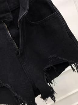 WOMENGAGA 2021 New Korean High Waist Thin Drawing Hole Tassel Solid Color Denim Shorts Trend Women Hot Sexy Black Shorts N9O3