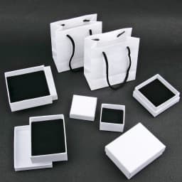 1pc Embossed Crafts White Box Fashion Paper Display Gift Boxes Engagement Ring For Earring Necklace Bracelet Packaging Container