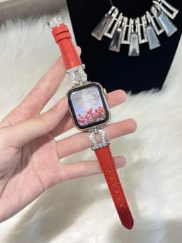 Diamond Leather strap for Apple Watch Band 44mm 45mm 38-42-40-41mm Luxury design Bracelet iwatch series 8 7 SE 6 5 4 Ultra 49mm