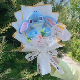 Genuine Stitch Plush Dolls Small Pendant With Artificial Flowers Handmade Bouquets Gifts For Valentine Graduation Christmas