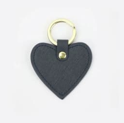Free custom monogram logo leather keyring saffiano heart shaped kechians for promotion gift keychain ring keychain