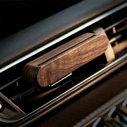 Auto Air Outlet Perfume Freshener Car Aroma Diffuser Vent Clip Wood Essential Oil Aromatherapy Holder with Fiber Diffuser Sticks