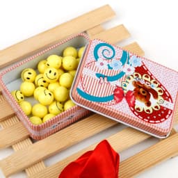 1Pc New Vintage Cartoon Tin Box Sealed Jar Packing Boxes Sewing Accessories Jewelry Candy Coin Storage Gift Small Storage Box