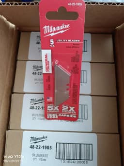 Milwaukee 48-22-1905 Utility Knife Blades Heavy-Duty Iron-Carbide Replacement Blades for Box Cutters & Cutting Tasks