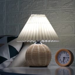 Vintage Wicker Table Light with Pleated Lampshade Bedside Lamp Farmhouse Boho Rattan Lamps for Bedroom Living Room Home Decor